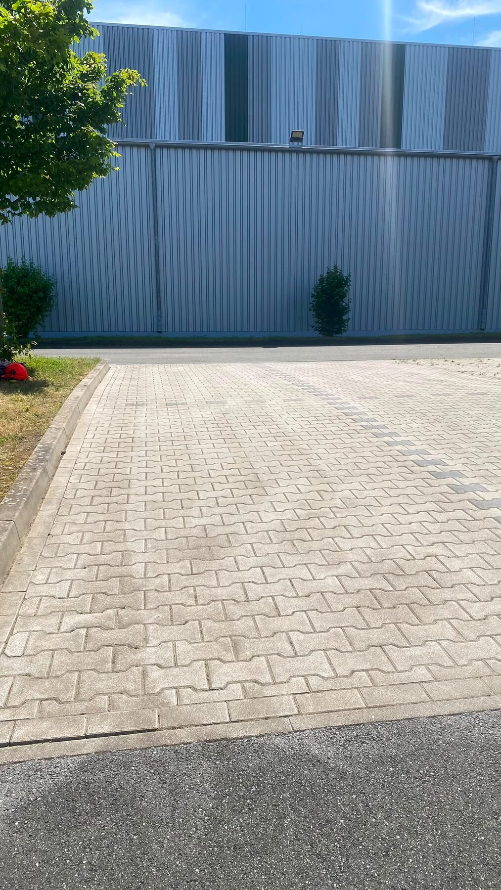 Weiterer realer Arbeitseindruck von RTS aus dem Bereich Außenflächenreinigung